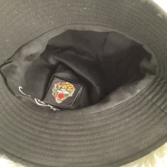 Ed Hardy Denim Tattoo Design Reversible Bucket Hat,Color Black Multi Color NWT